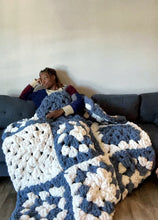 “Cozy Jumbo Chunky Hand-Crocheted Granny Square Pattern – Modern Twist on a Classic pattern, jumbo granny square , chunky granny square pattern
