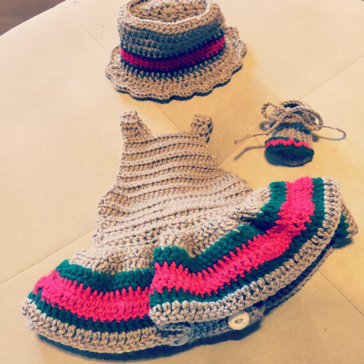 gucci crochet dress Baby Girl Dress, Hat and Sandals – Crochet me this Longdress Desert Coral David's Bridal Gucci and MR Material:Rayon