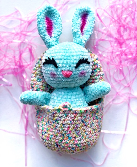 Bunny with egg color choice